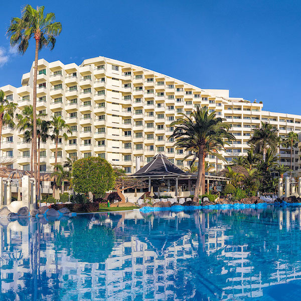 H10 Las Palmeras Hotel: pool view
